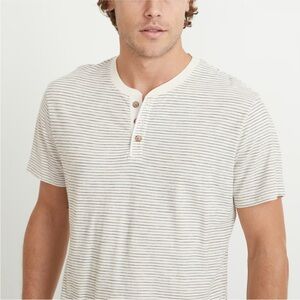 Marine layer short sleeve Henley size large top